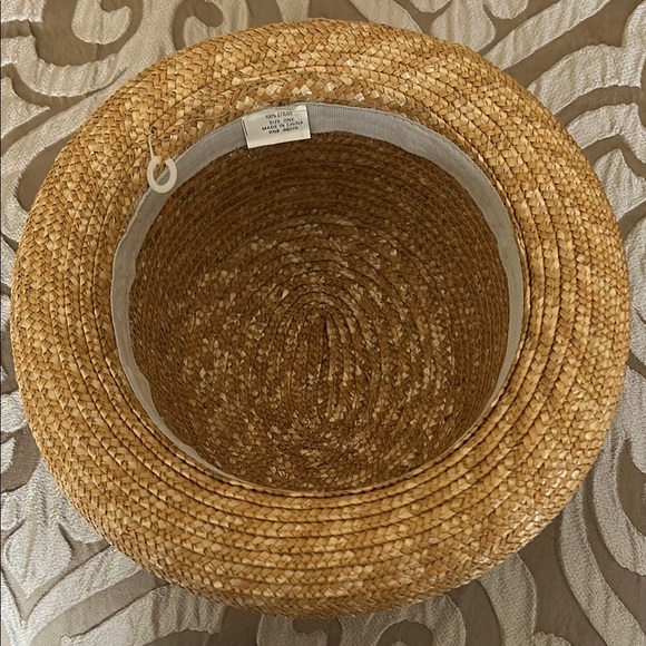 Hat - Picture 5 of 7